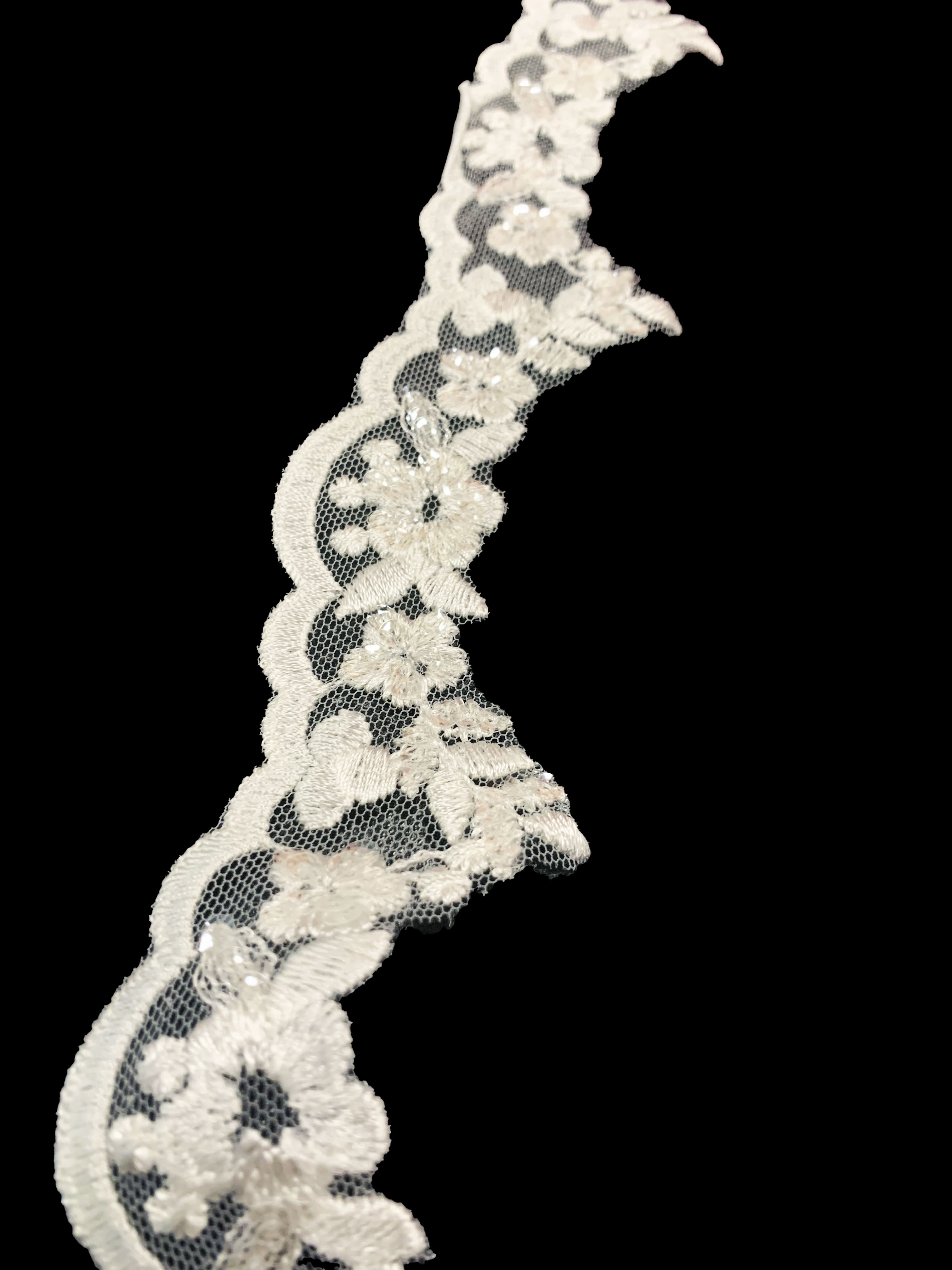 Krajka bordra svadobn slonovinov . 2,5 - 3 cm - Kliknutm na obrzok zatvorte -